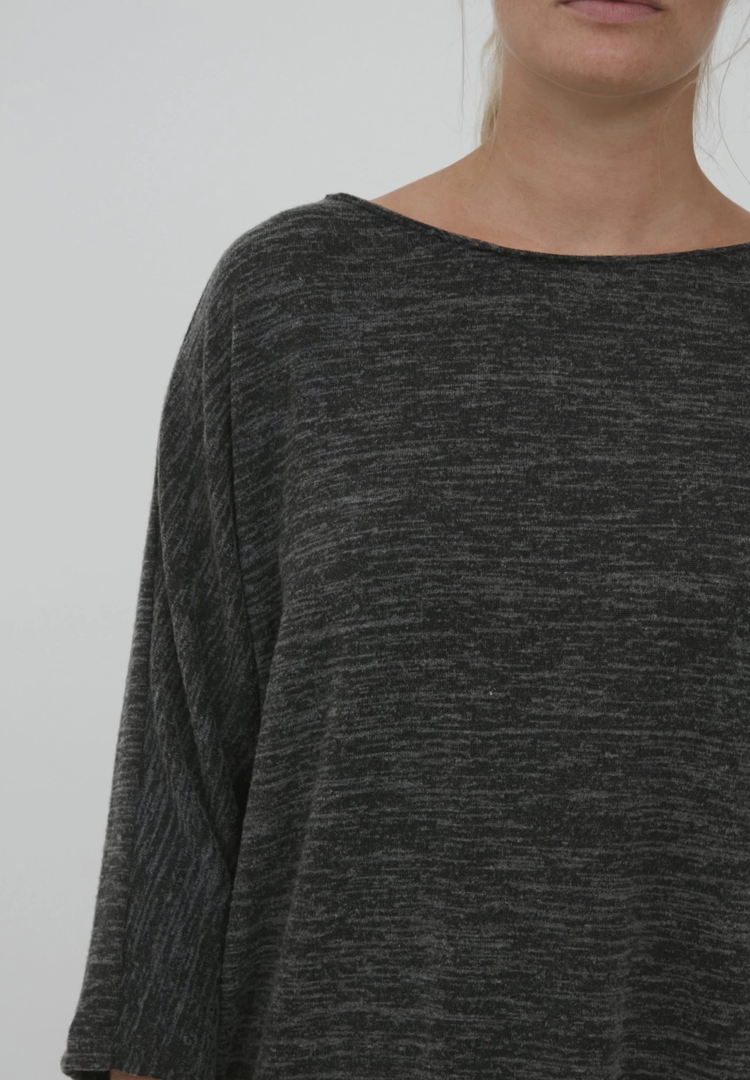 OXMO Oxbinala - Gebreide Jurk - Dark Grey Melange 4 OXMO Oxbinala - Gebreide Jurk - Dark Grey Melange - Afbeelding 4