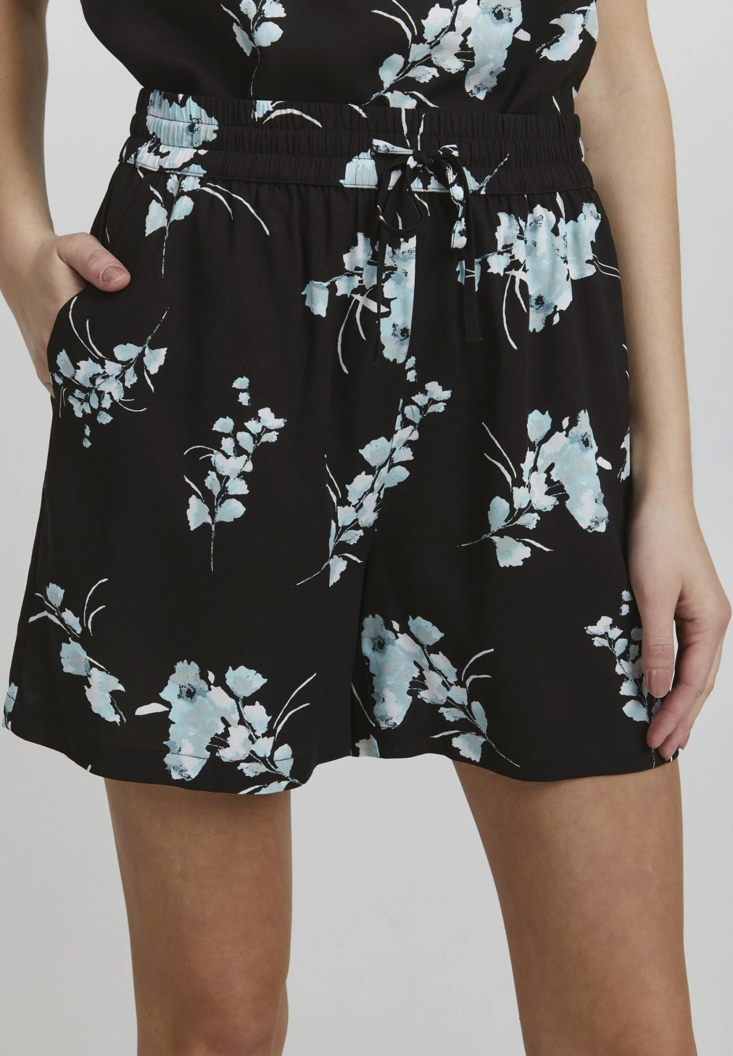 OXMO Eldird - Shorts - Black Mix 4 OXMO Eldird - Shorts - Black Mix - Afbeelding 4