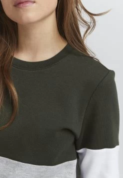 OXMO Oxomila - Jurk - Climbing Ivy -Oxmo 72cc4b2ea3184eea98a54088a42c1737