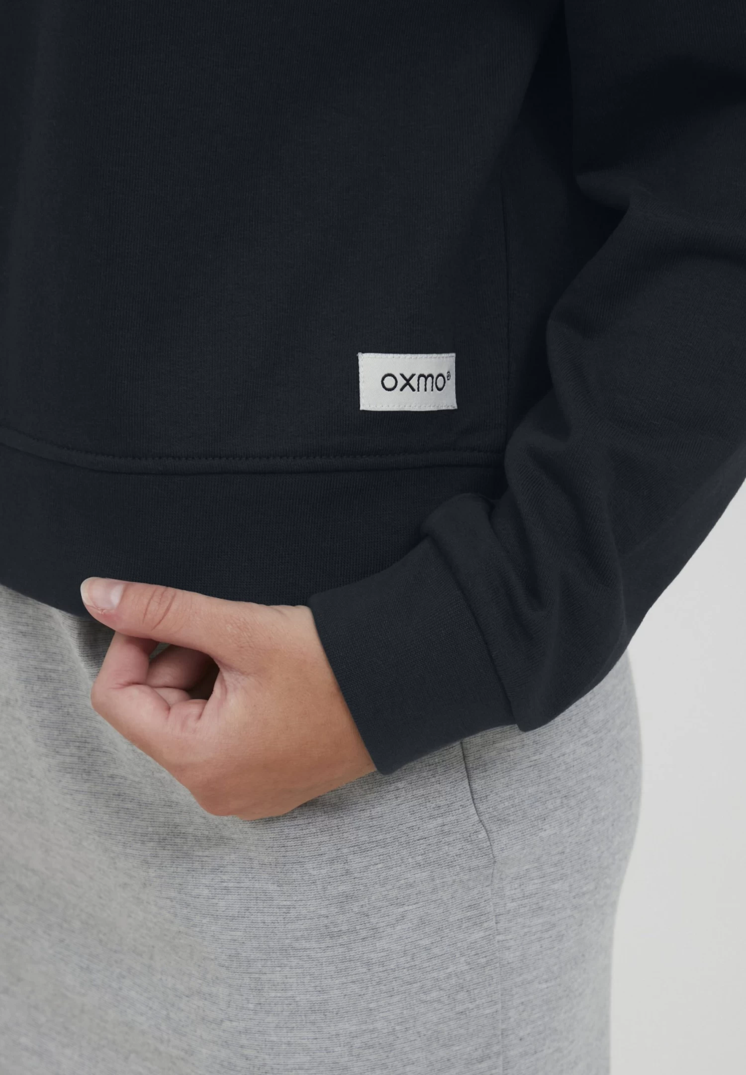 OXMO Oxgrethe - Trui - Total Eclipse 5 OXMO Oxgrethe - Trui - Total Eclipse - Afbeelding 5